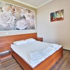 Трёхместный и более (Трехместный номер с видом на море и дендрарий), Гостевой дом Delsochi