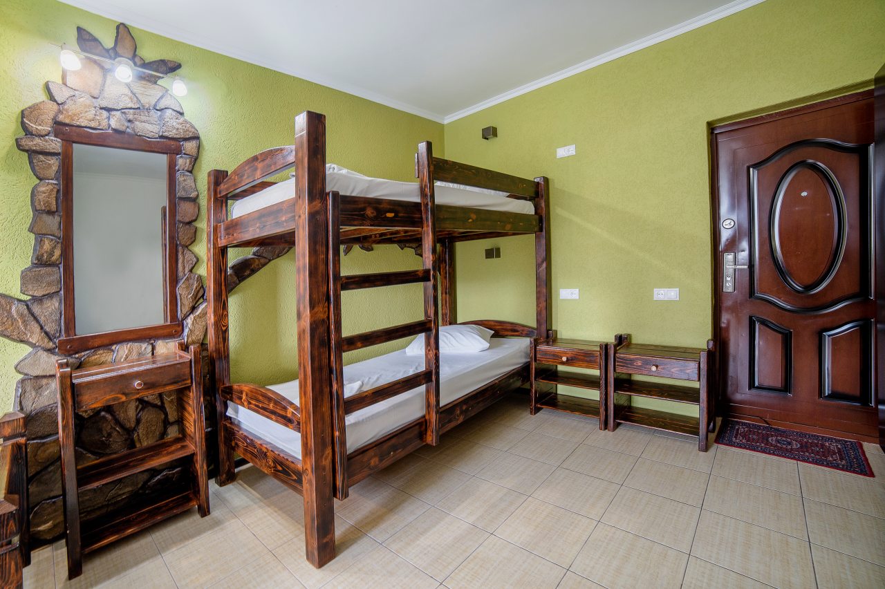 Трёхместный и более (Трехместный номер с двухъярусной кроватью с красивым видом), Гостевой дом Delsochi