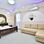 Апартаменты (Люкс-апартаменты с видом на море и дендрарий), Гостевой дом Delsochi