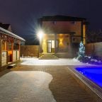 Коттедж (Красивый), Речной клуб Коттедж Красивый