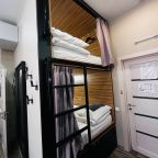 Капсула (Шестиместный капсульный номер), Хостел Живи и Путешествуй