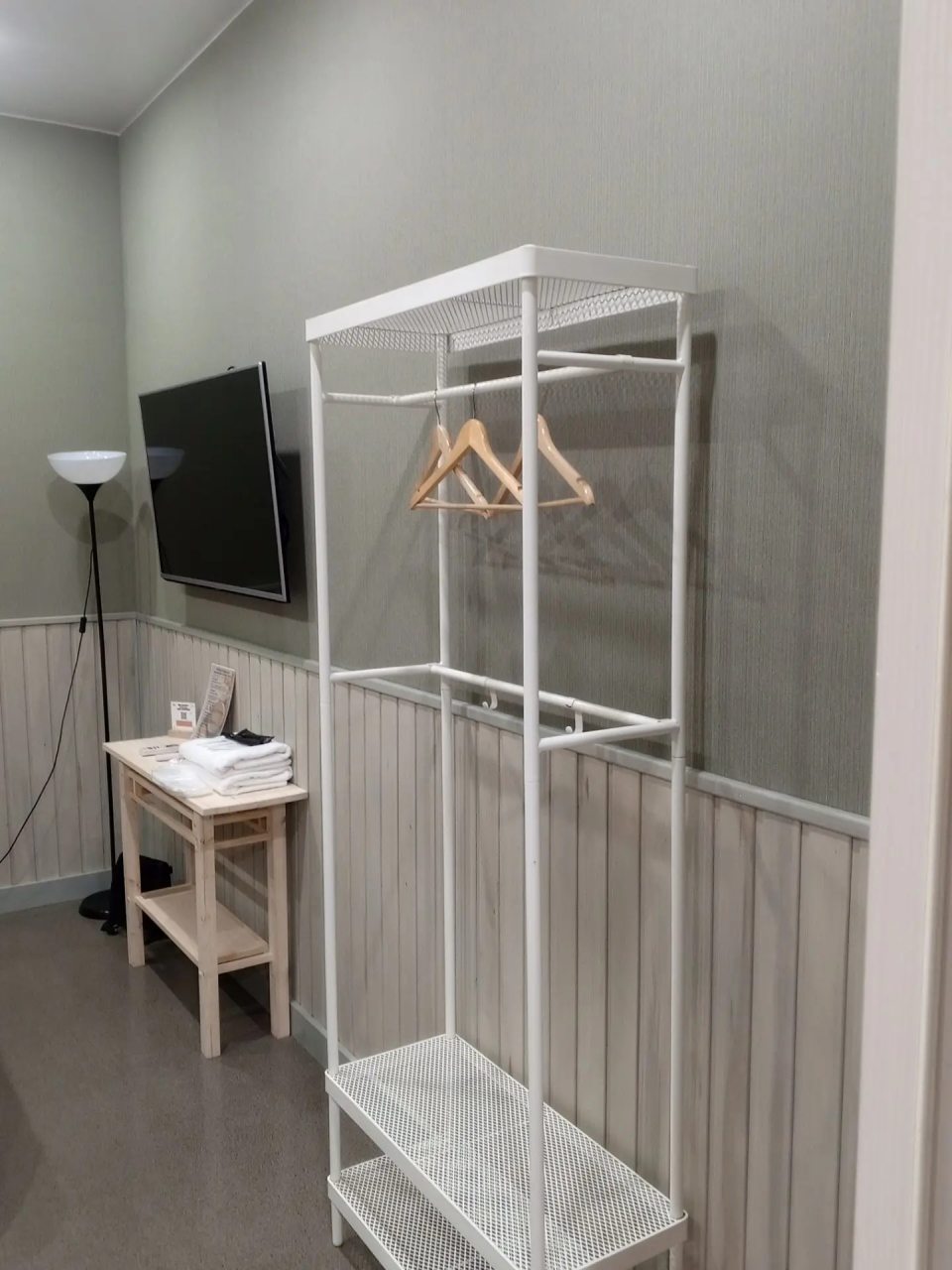 Трёхместный и более (Семейный номер стандарт), Хостел Живи и Путешествуй