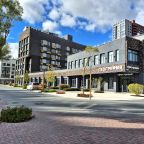 Своя ухоженная территория, Апартаменты В ЖК Дивный