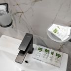 Двухместный (Улучшенный номер с 2 раздельными кроватями), Отель Волжская гавань
