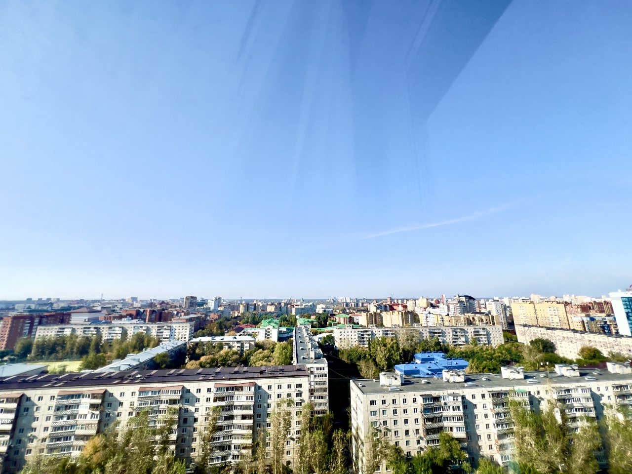 Апартаменты (Профсоюзная 59 - 2+ комнатная), Апартаменты ВыДома в самом центре города ЖК 'City Life'