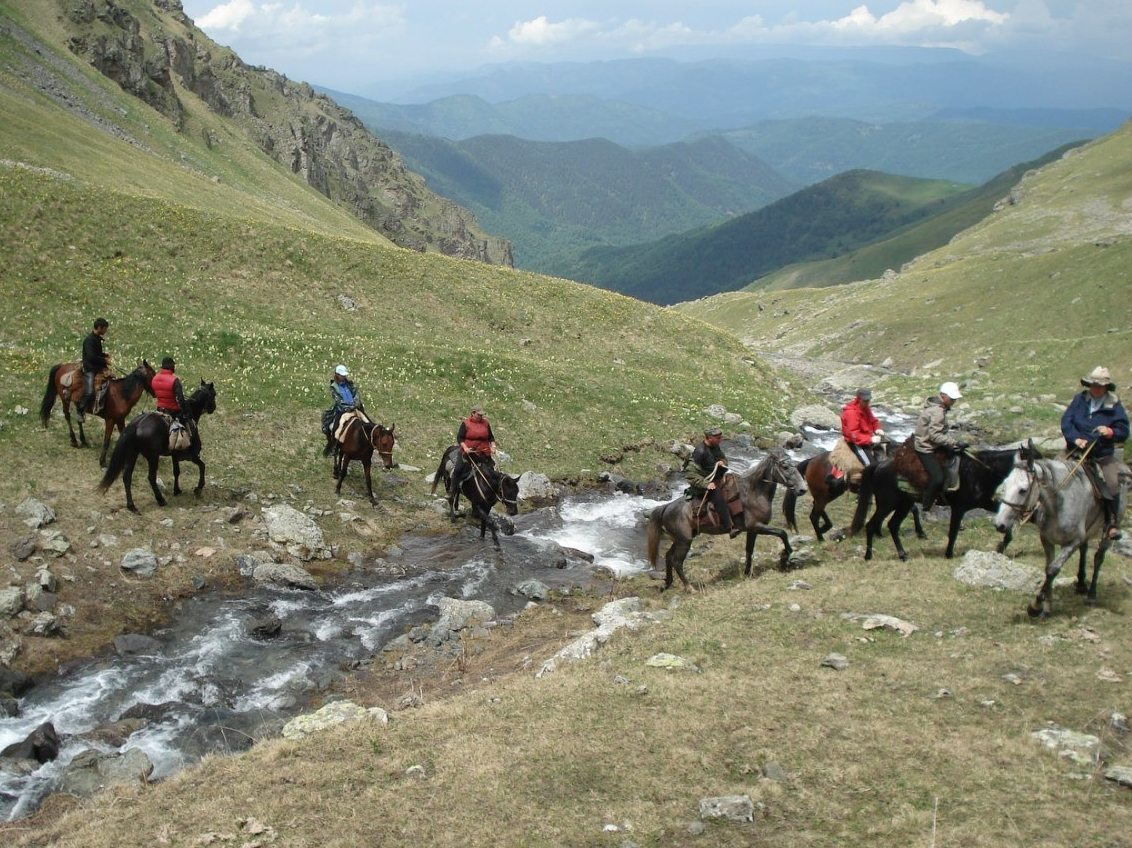 Конный прокат, База отдыха Этнический дом Высота