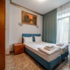 Четырехместный (Двухкомнатный эконом (главный корпус)), Гостевой дом Усадьба МихалычЪ