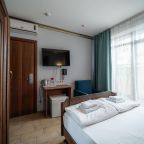 Четырехместный (Двухкомнатный эконом (главный корпус)), Гостевой дом Усадьба МихалычЪ