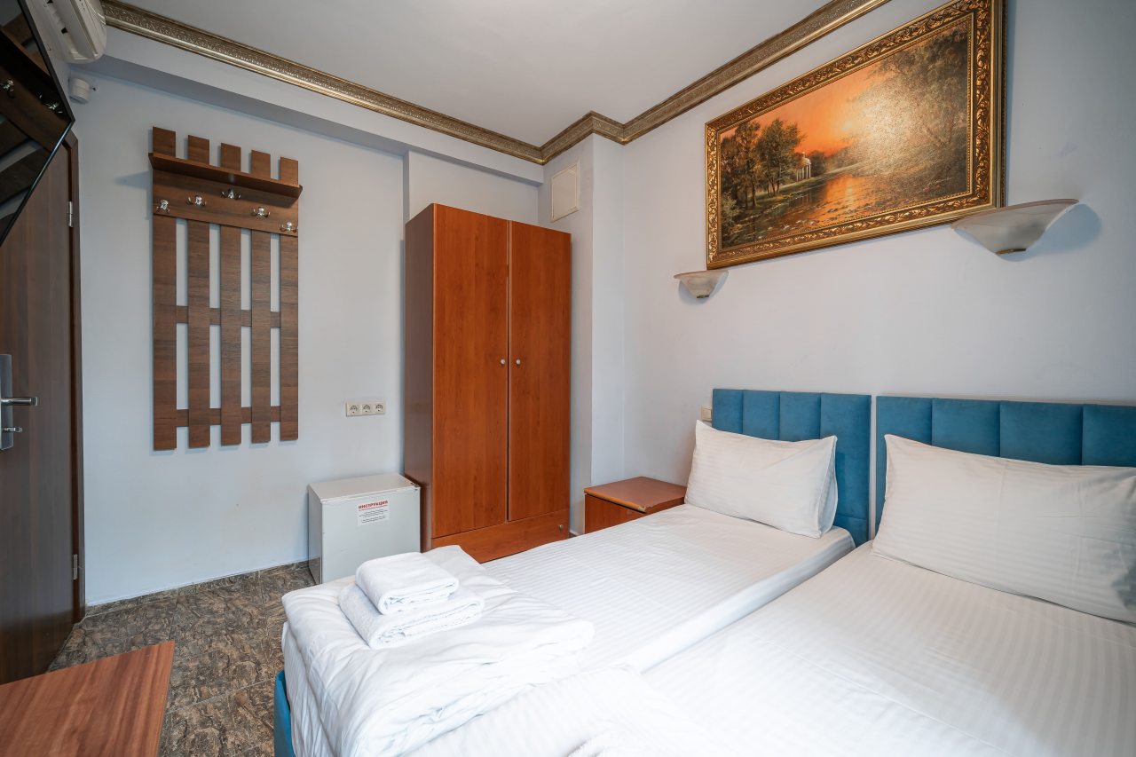 Четырехместный (Двухкомнатный эконом (главный корпус)), Гостевой дом Усадьба МихалычЪ