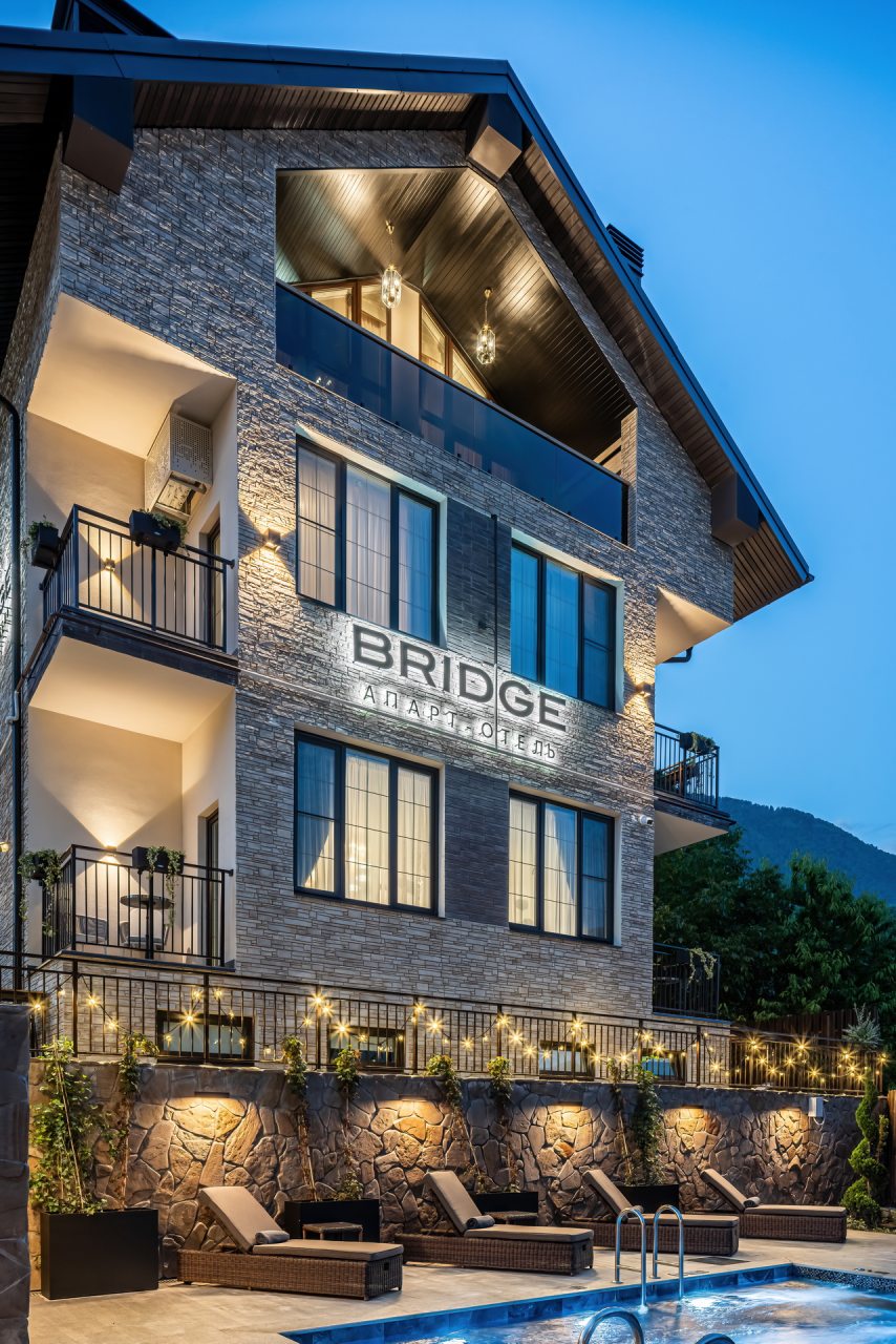 Бассейн, Апарт-отель Бридж