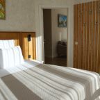 De Luxe (Арт пентхаус), Гостиница Таукель