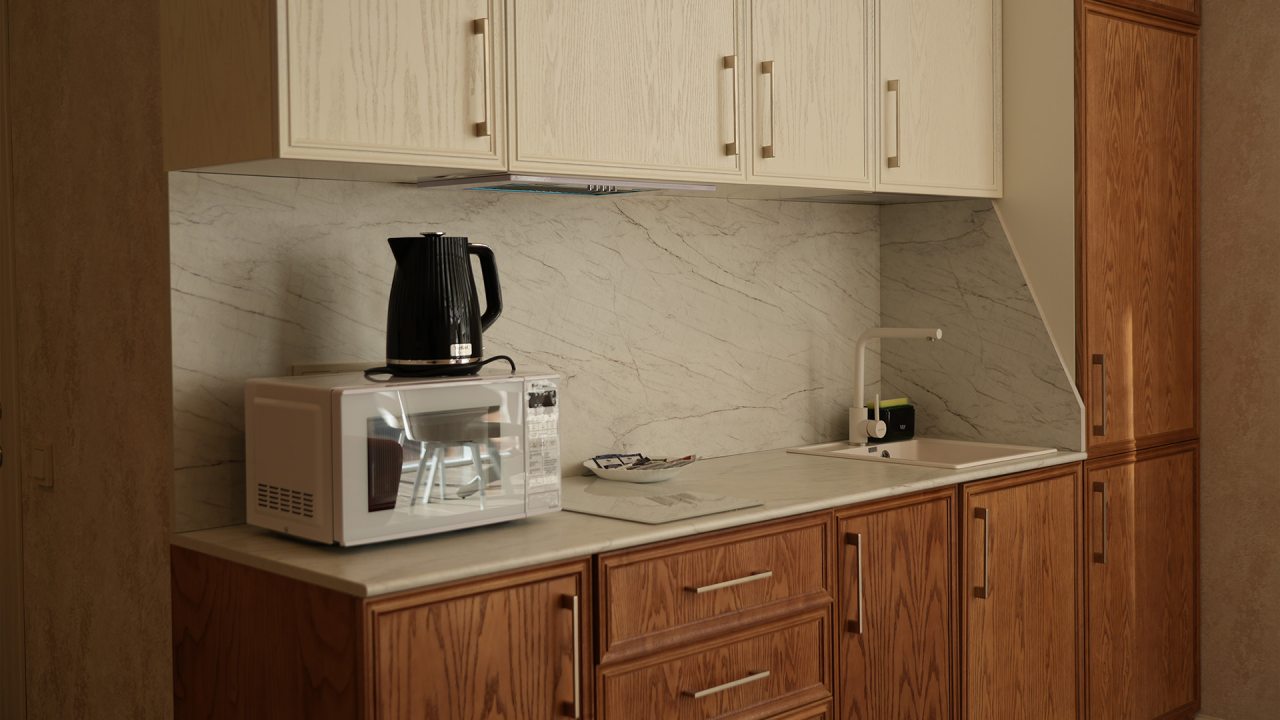 De Luxe (Арт пентхаус), Гостиница Таукель