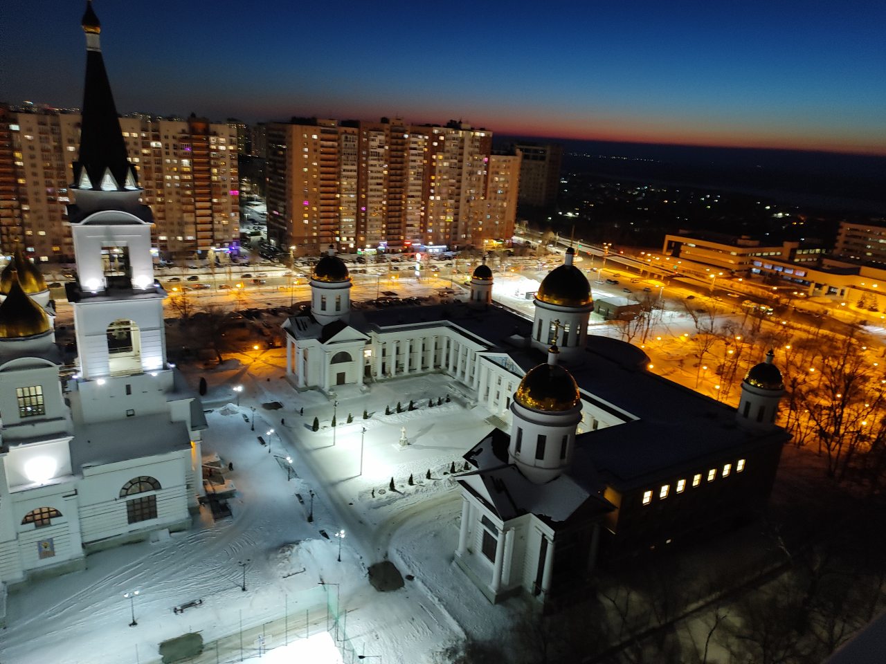 Вид на храм Кирилла и Мефодия