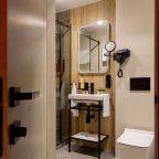 Полулюкс (IzzziUP JUNIOR SUITE), Гостиница izzziUP 4* COMMUNITY L&C