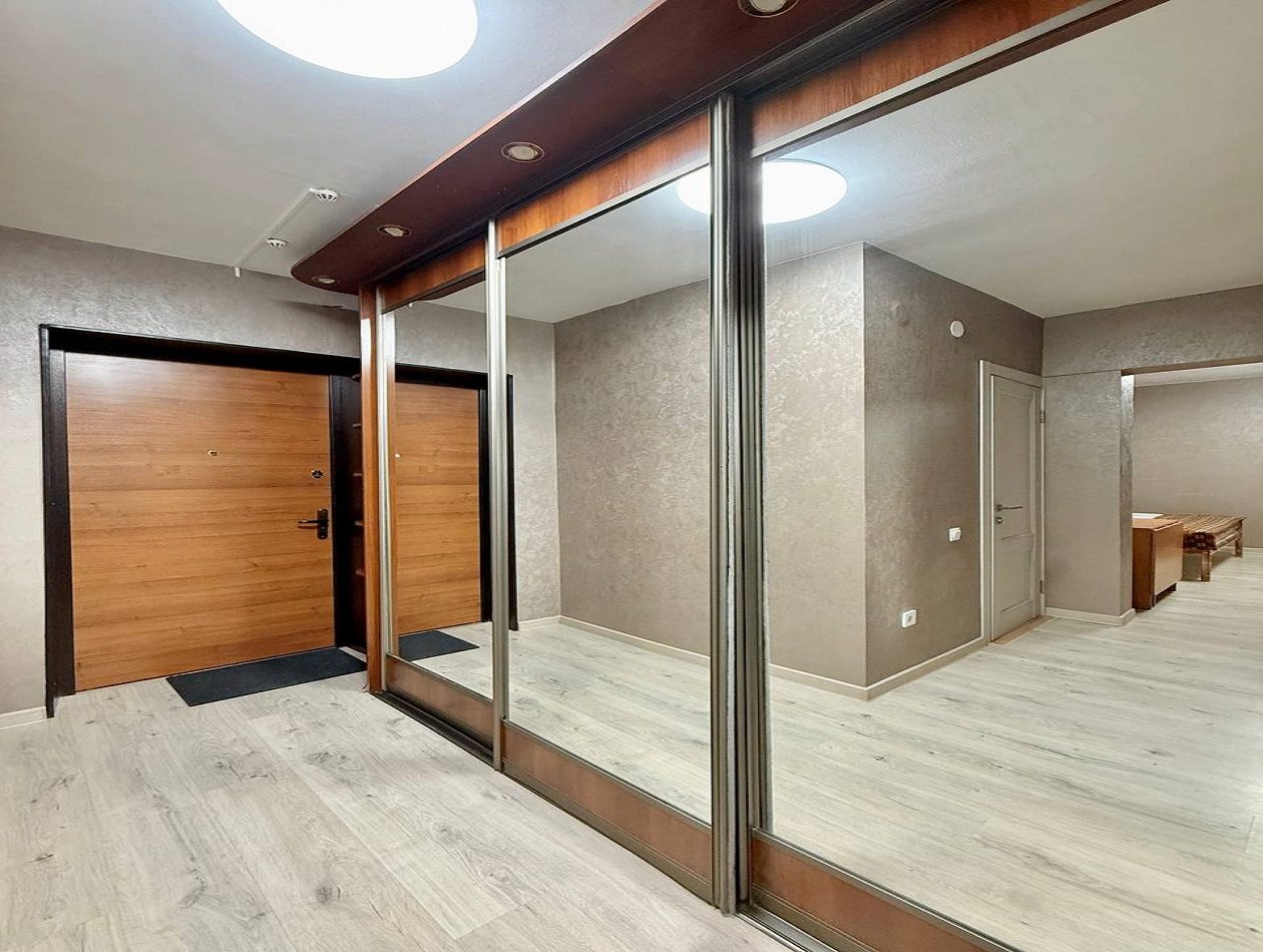 Квартира (Однокомнатная в центре города, 13 этаж), Апартаменты 1-к квартира в центре города