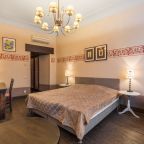 Люкс (Люкс 2-х уровневый с джакузи), Гостевой дом Автор