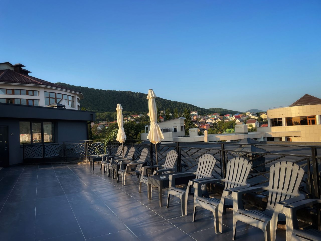 Апартаменты (С небольшим балконом. 3 минуты до Пляжа. Для троих.), Апартаменты Goodwill 3 минуты от моря