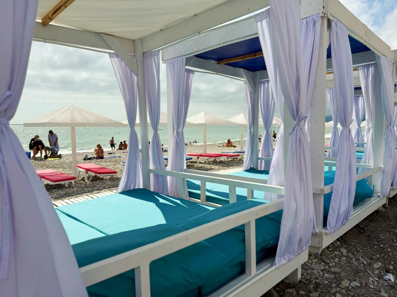 Апартаменты (С небольшим балконом. 3 минуты до Пляжа. Для троих.), Апартаменты Goodwill 3 минуты от моря