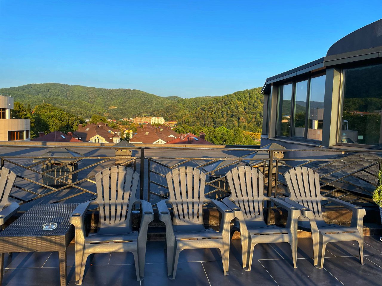 Апартаменты (С небольшим балконом. 3 минуты до Пляжа. Для троих.), Апартаменты Goodwill 3 минуты от моря