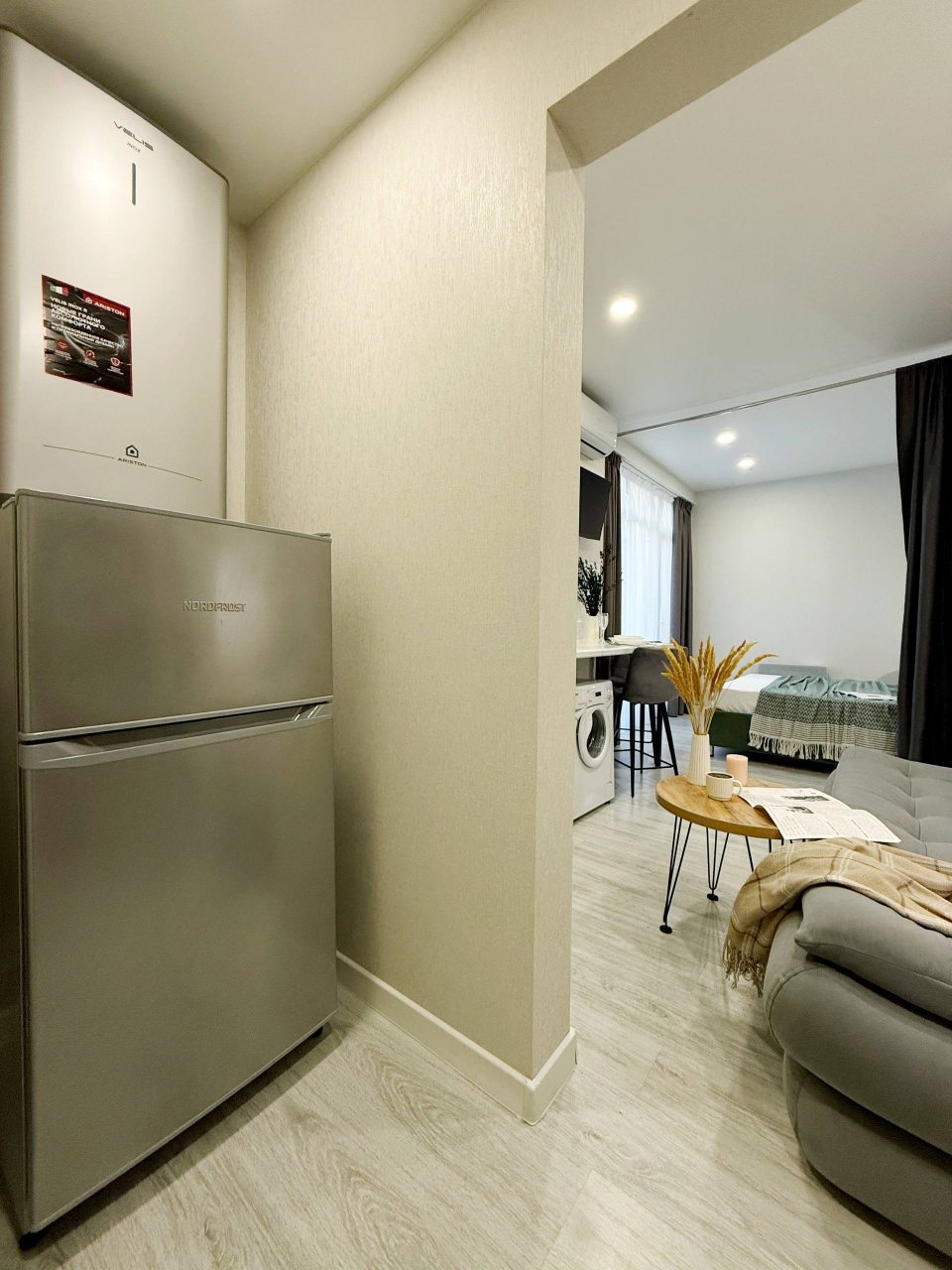 Апартаменты (С балконом. 3 минуты до пляжа. Для четверых), Апартаменты Goodwill 3 минуты от моря