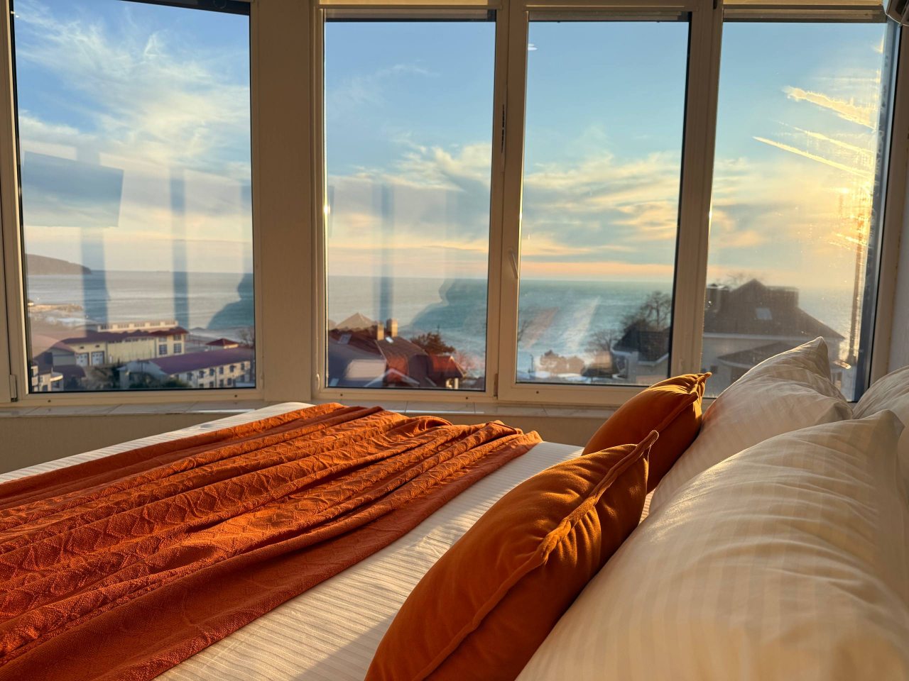 Апартаменты (С панорамой моря и гор. 3 минуты до пляжа), Апартаменты Goodwill 3 минуты от моря