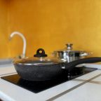 Трёхместный и более (Просторные апартаменты с большими окнами на 4х), Апартаменты Goodwill 3 минуты от моря