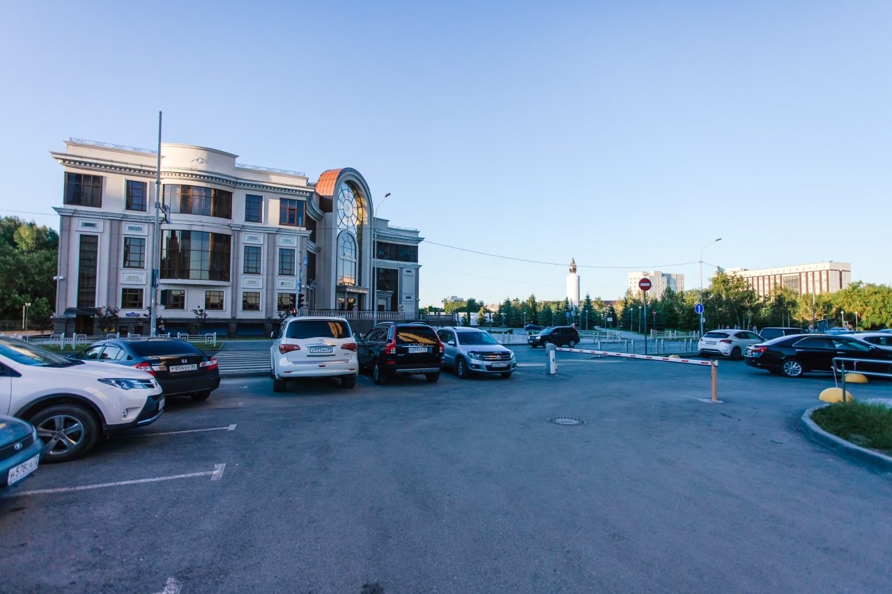 Смешанная парковка, Апартаменты Пять звезд