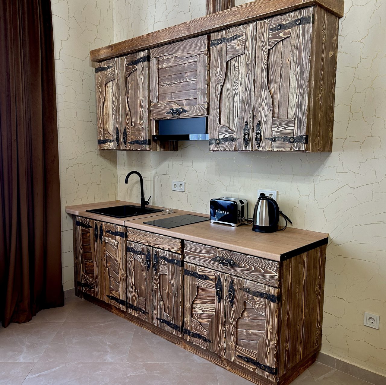 Апартаменты (Делюкс без балкона №5), Спа-отель Mr. Amore