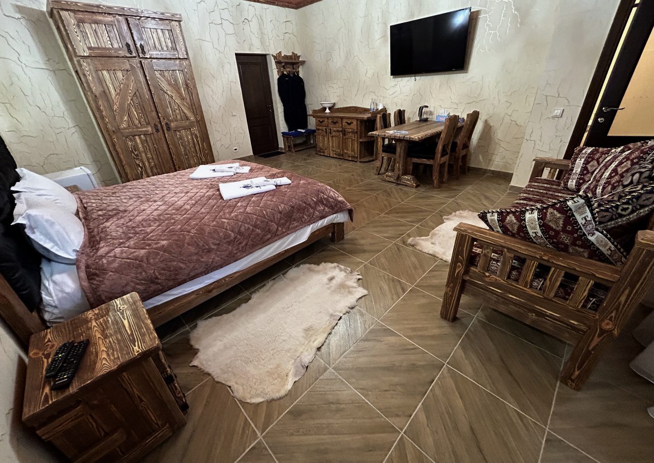 Апартаменты (Стандарт улучшенный с балконом №9), Спа-отель Mr. Amore