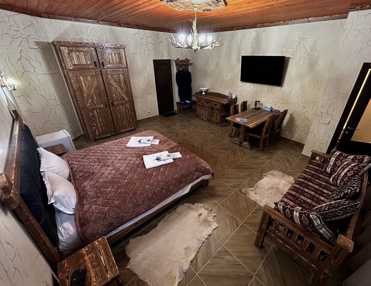 Апартаменты (Стандарт улучшенный с балконом №9), Спа-отель Mr. Amore