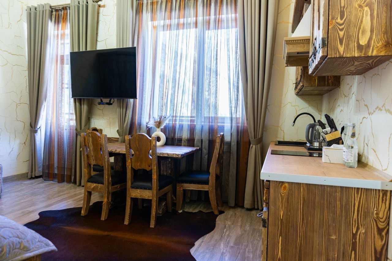 Апартаменты (Стандарт улучшенный с балконом 10 этаж), Спа-отель Mr. Amore