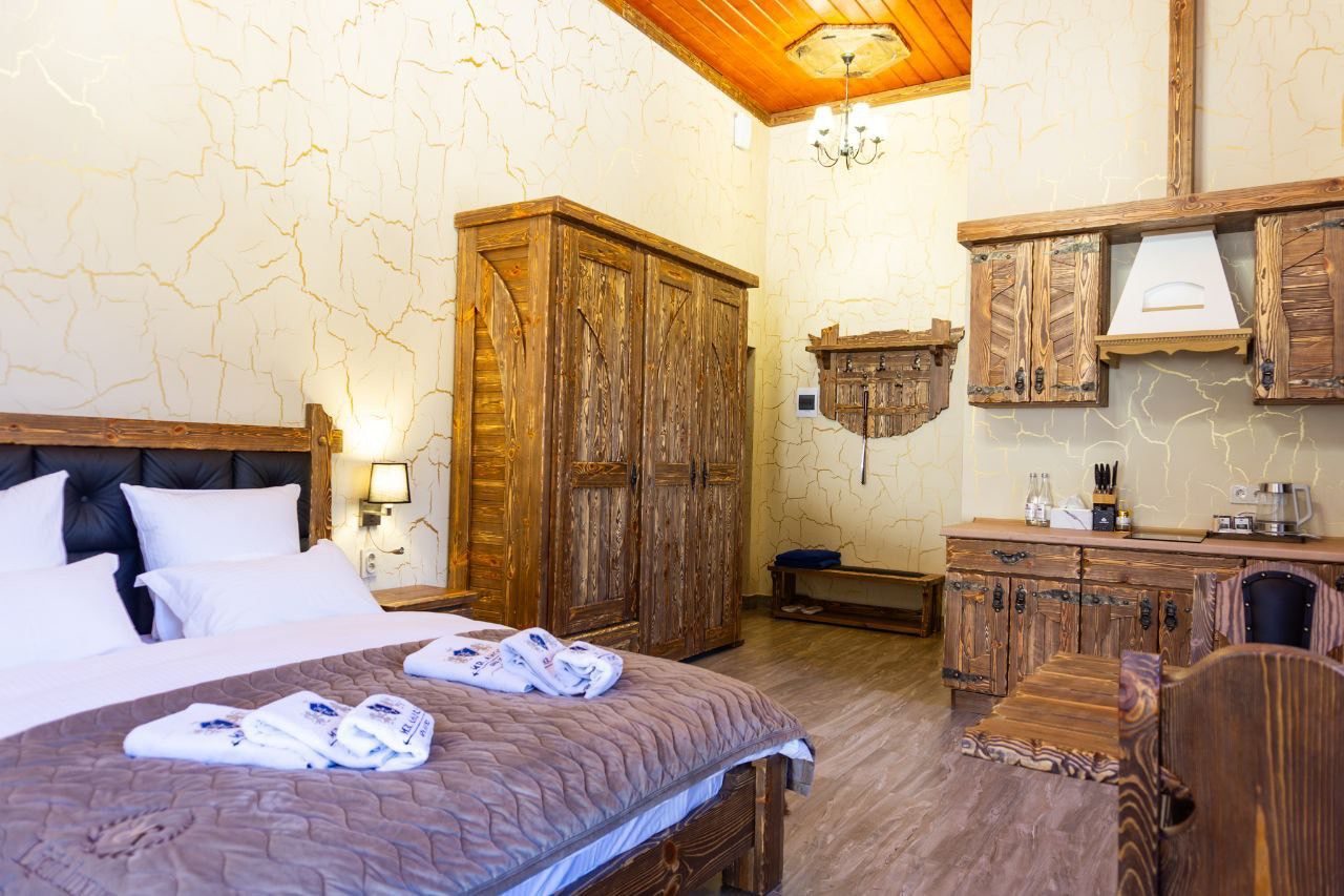 Апартаменты (Стандарт улучшенный с балконом 10 этаж), Спа-отель Mr. Amore