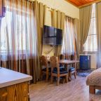 Апартаменты (Стандарт улучшенный с балконом 10 этаж), Спа-отель Mr. Amore