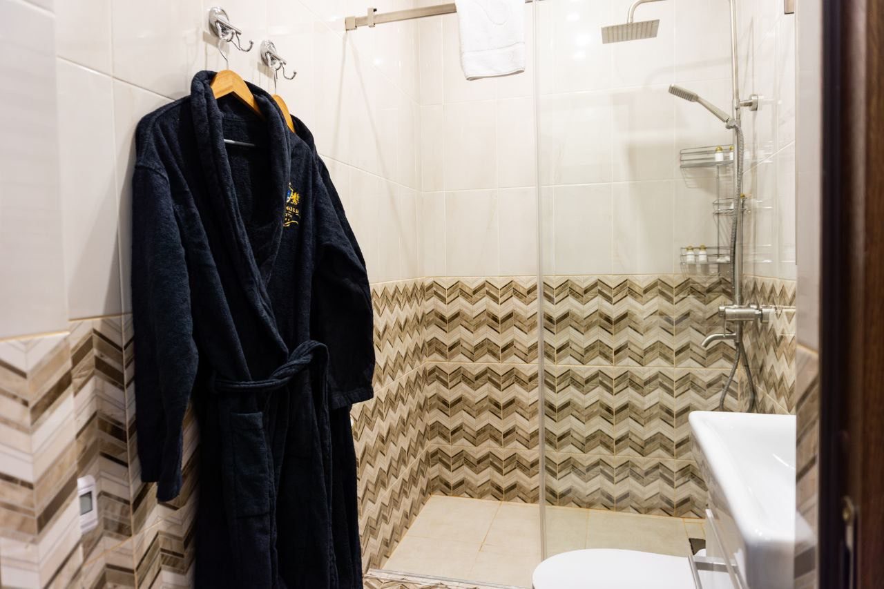 Апартаменты (Стандарт улучшенный с балконом 10 этаж), Спа-отель Mr. Amore