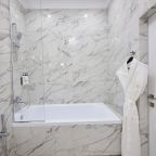 Двухместный (De Luxe Премиум с кроватью Queen-size), Отель Тверские Замки DeLuxe
