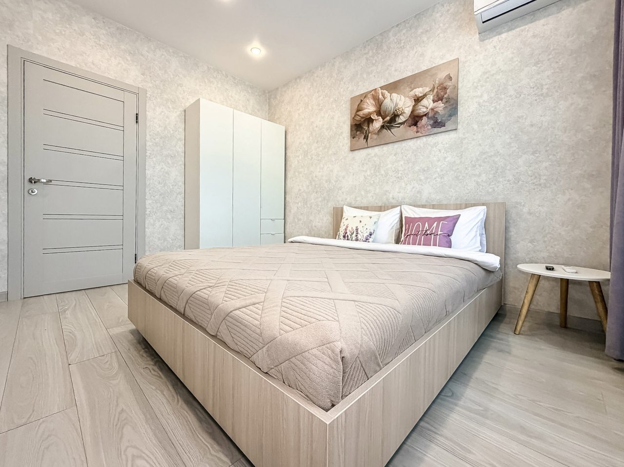 Апартаменты (Апартаменты Монако 24 ЖК Арена 397), Апартаменты Монако 24 ЖК Арена 397