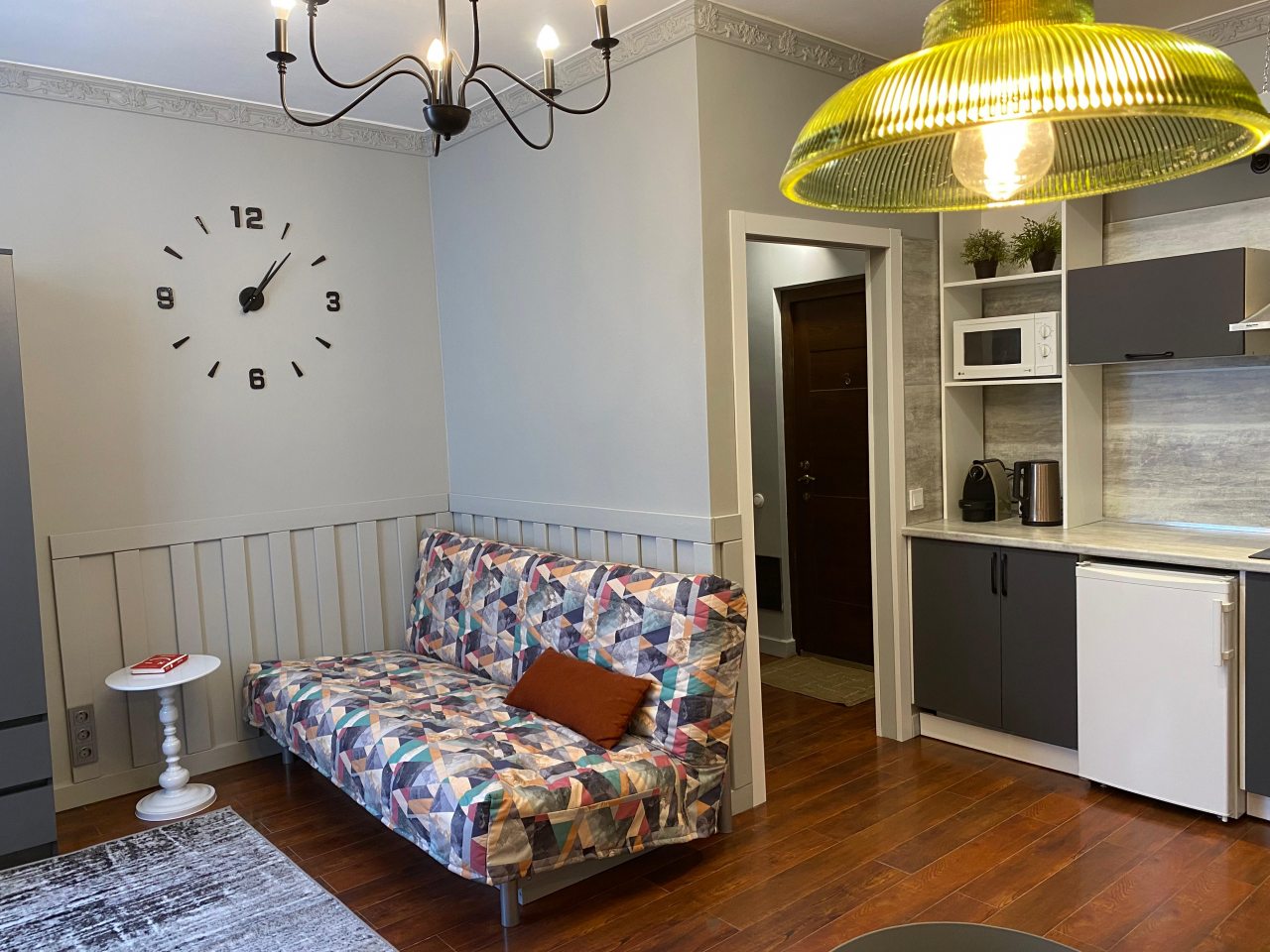 Зона отдыха с раскладным диваном