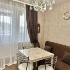 Двухместный (Стильные апартаменты с мансардой в центре  Новочебоксарска), Апартаменты Люксовые 4-местные