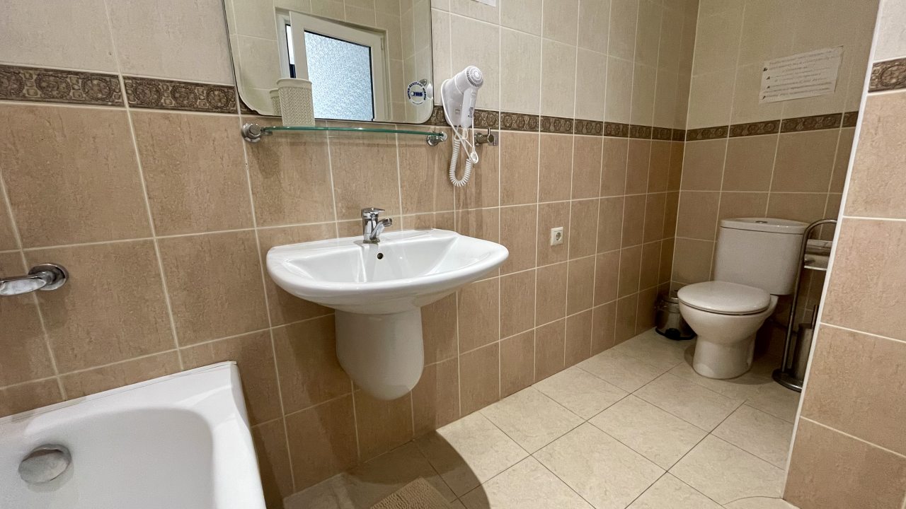 Трёхместный и более (Трёхместный Комфорт с балконом), Гостевой дом Наш дом