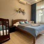 Трёхместный и более (Трёхместный Комфорт с балконом), Гостевой дом Наш дом