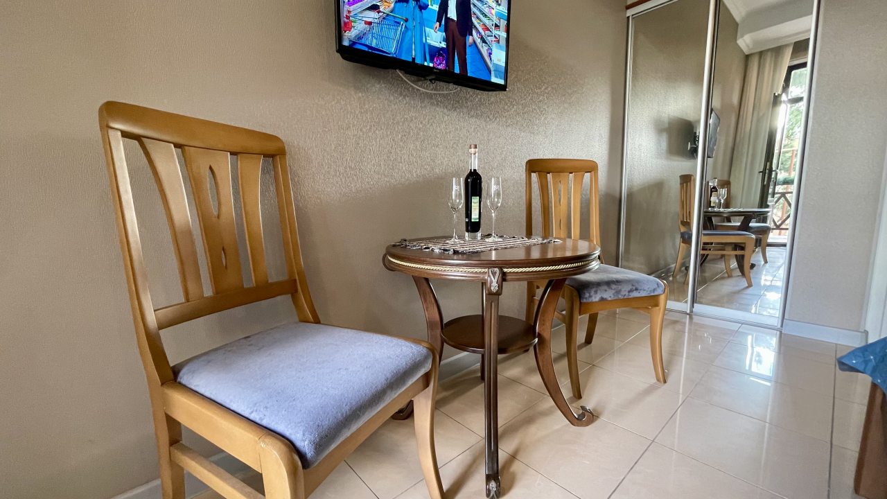 Трёхместный и более (Трёхместный Комфорт с балконом), Гостевой дом Наш дом