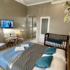 Трёхместный и более (Трёхместный Комфорт с балконом), Гостевой дом Наш дом