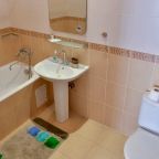 Трёхместный и более (Двухкомнатный стандарт), Гостевой дом Наш дом