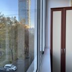 Балкон, вид на БЦ Высоцкий