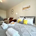 Кровать двуспальная