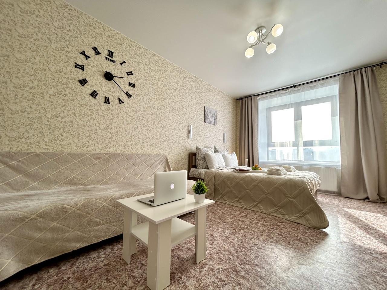 кровать двуспальная