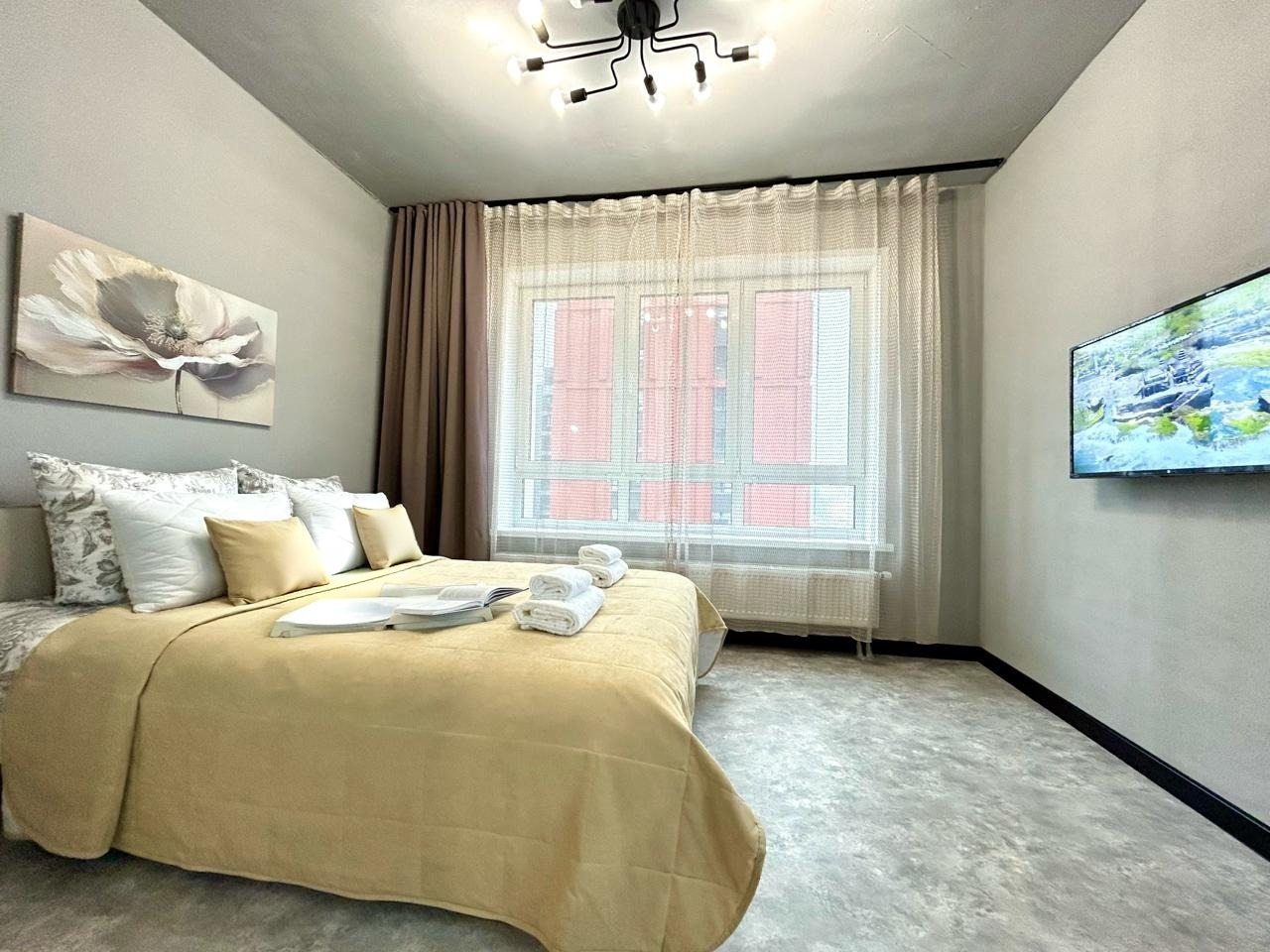 Кровать двуспальная