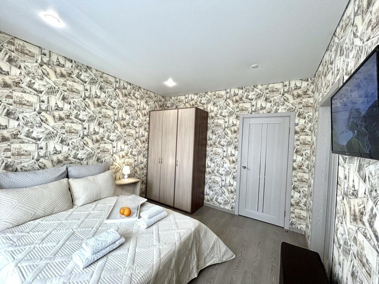 Кровать двуспальная