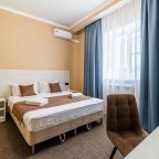Двухместный (Улучшенный номер с кроватью размера «queen-size»), Отель Закат