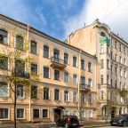 Городская Парковка возможна вдоль переулка